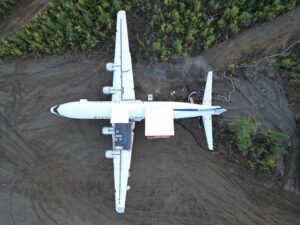 1956 DC6 Airplane House