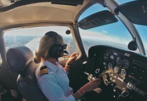 Part 141 student pilot in airplane