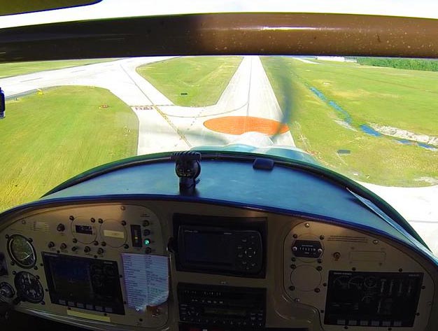 flying into sun n fun